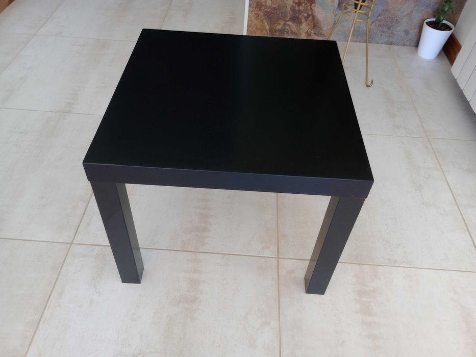 Duas mesas de centro