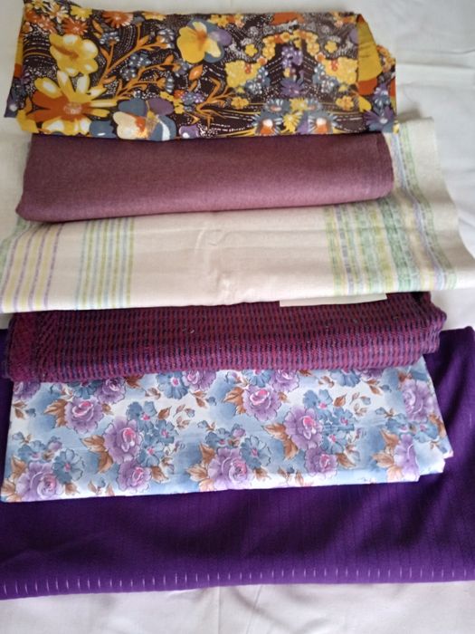 Відрізи бавовняної тканини. Сатин.