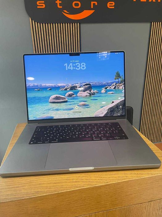 MacBook Pro 16" M1 Pro 16GB / 512GB