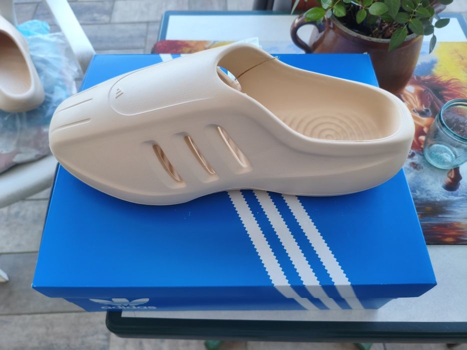 Klapki adidas AdiFOM IIInfinity Crystal Sand - IH0355 rozmiar 47  ORYGINAŁ