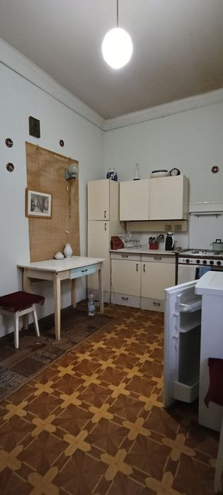 Оренда 1-кім Русових, Львів