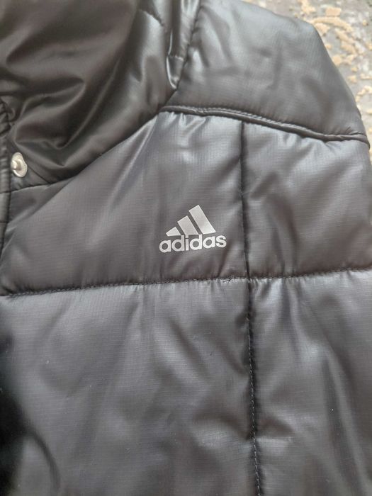 Жіноча Куртка-жилет Adidas розмір 36