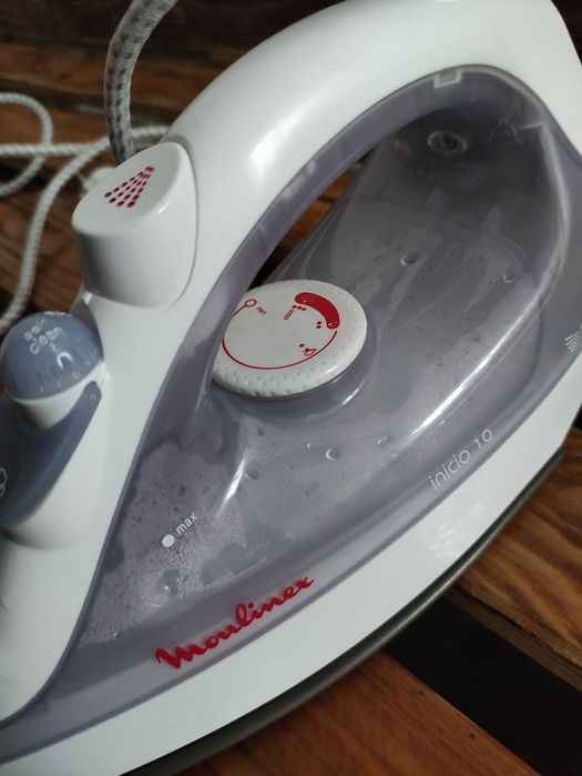 Утюг Moulinex IM1210