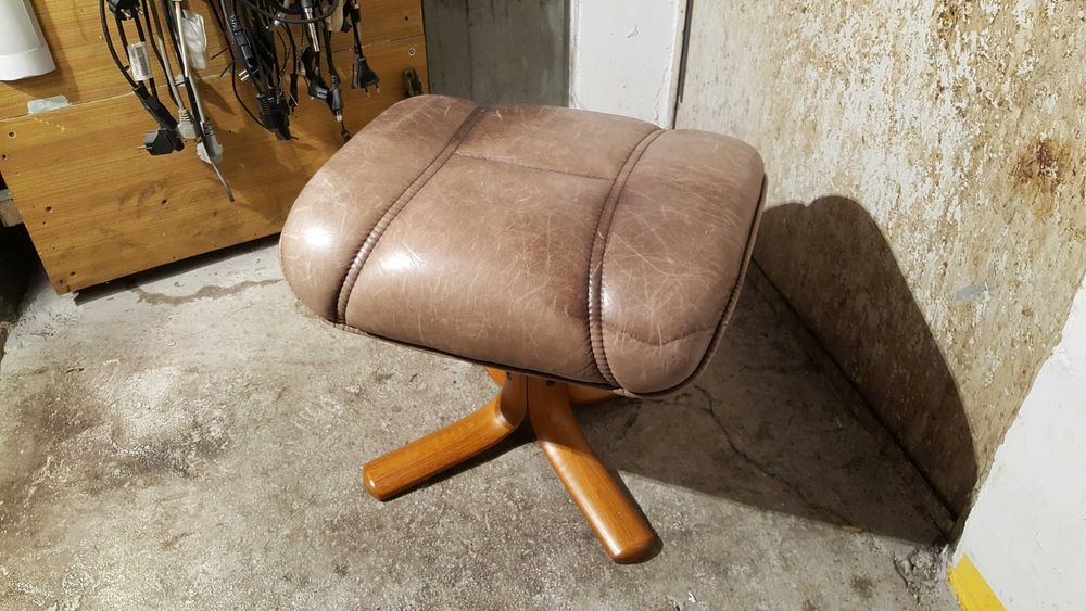 Pufa/stołek/taboret/podnóżek skórzany  - Made in Germany