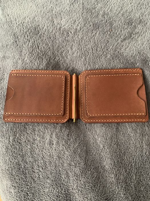 Зажим із натуральноі шкіри ручноі роботи