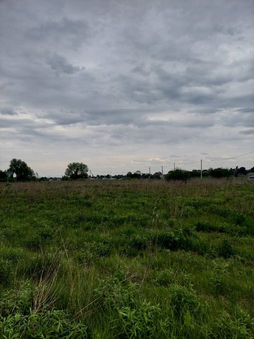 Продам земельну ділянку 15соток під будівництво.