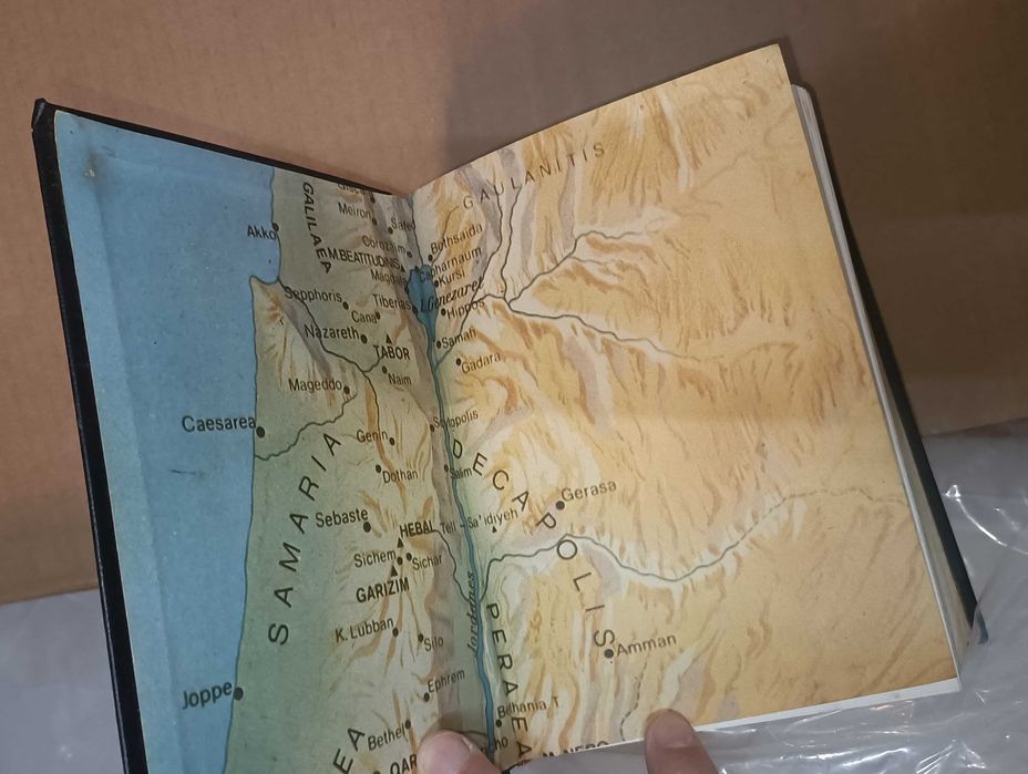 Bíblias sagradas, lote de 4