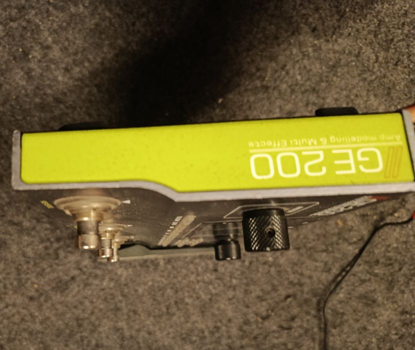 Pedaleira Multi-Efeitos Mooer GE 200