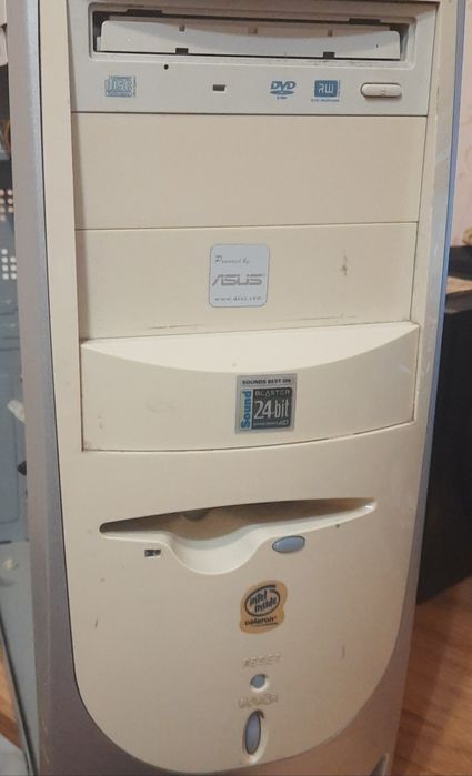 Офісний компютер для не складних робіт.