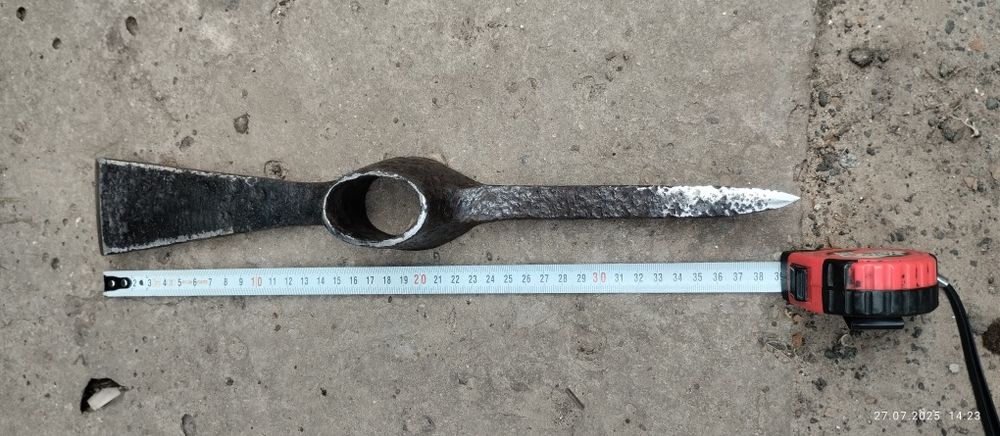 Кирка кайло будівельна в гарному  стані радянського виробництва