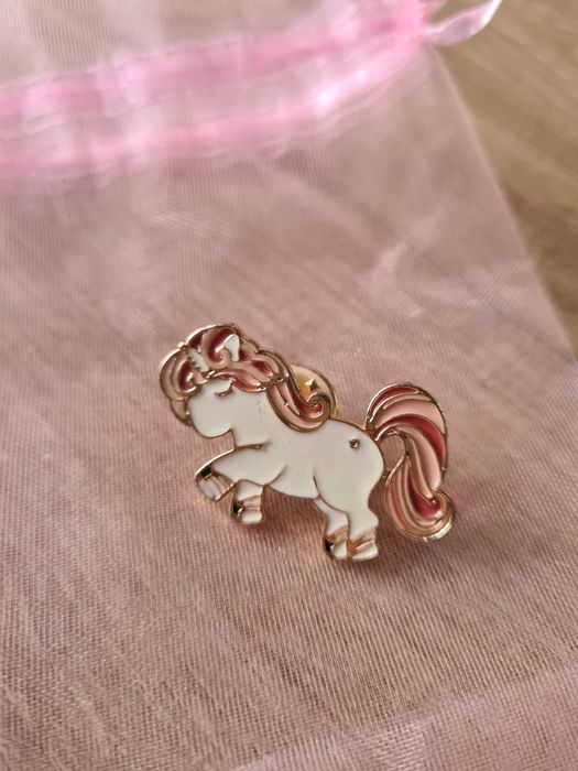 Pin przypinka jednorożec