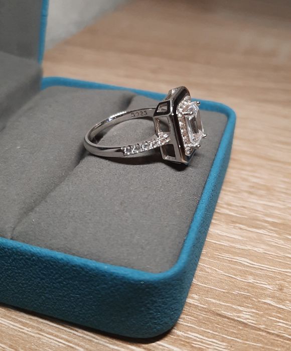 Nowy srebrny pierścionek s925