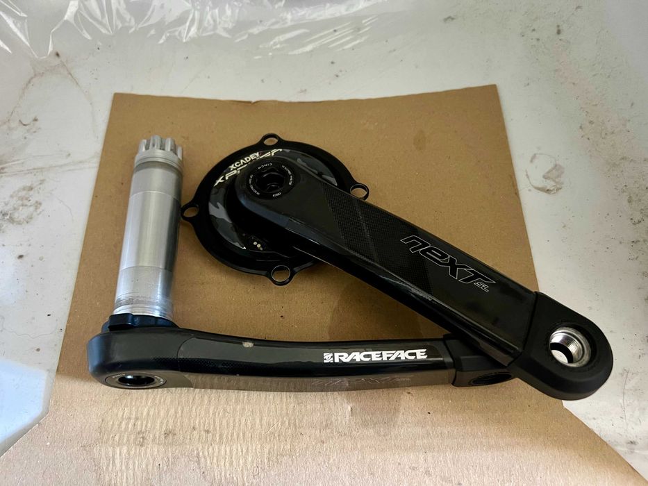 Pedaleiro RaceFace Next SL G5 Carbono