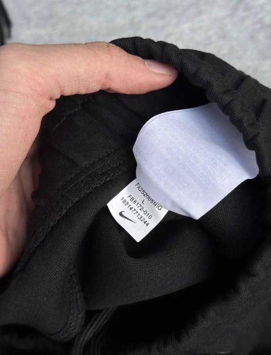 В наявності!!!                                     Шорти Nike Tech Fleece