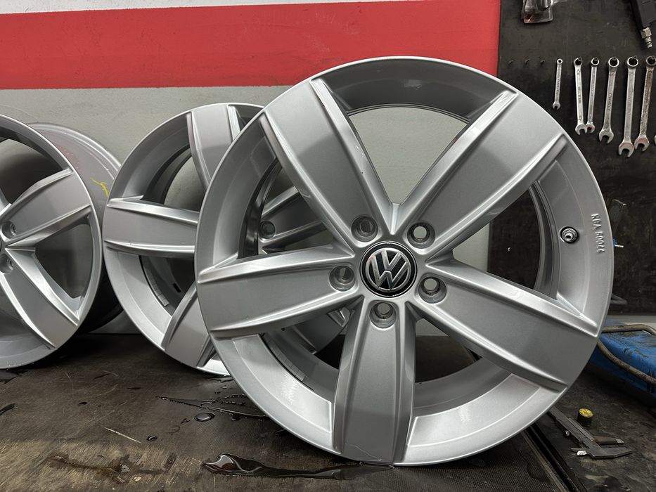 Felgi 17 vw passat touran caddy golf 5x112 6.5j et41 os 57.1