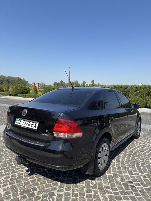 Volkswagen Polo 2012 VIN XW8ZZZ61ZCG058013 фото оголошення 2 з 8