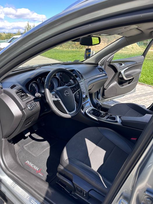 OPEL insignia 2,0 2010