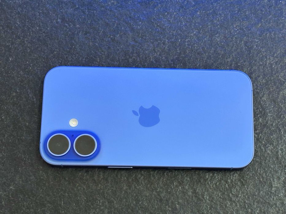 Smartfon APPLE iPhone 16 5G 128GB 6.1" Ultramaryna / RATY