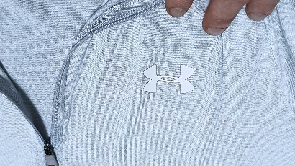 Męska bluza UNDER ARMOUR r.M stan bardzo dobry