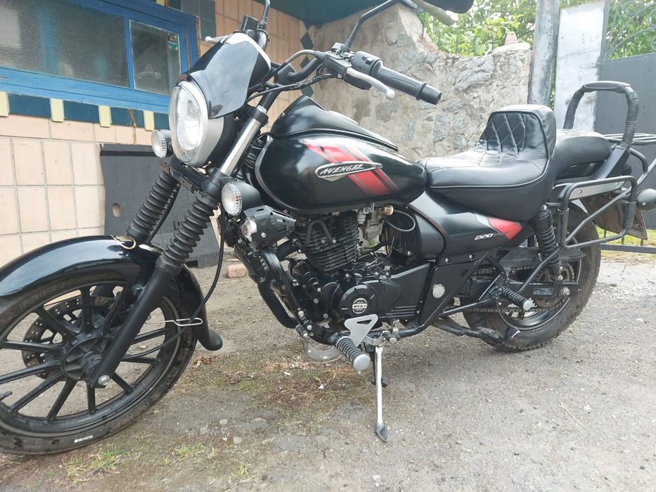 Bajaj Avenger 220