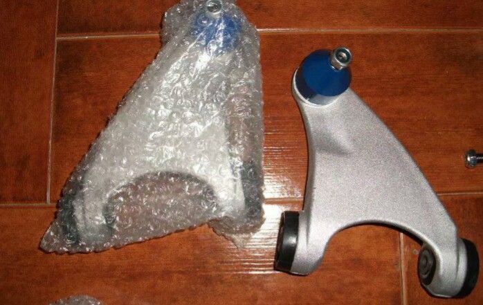 Braço triangulos (10 peças) Alfa Romeo 156 147 e GT