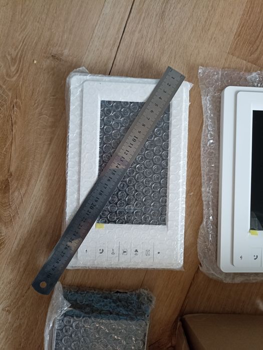 Домофон на 2 квартири з панеллю виклику