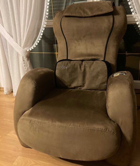 Fotel HT i-Joy 130 Human Touch masujący do domu salonu powystawowy