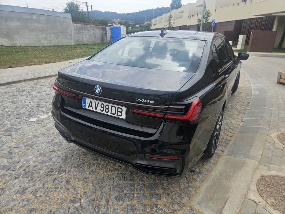 BMW 745 — fotografia 12