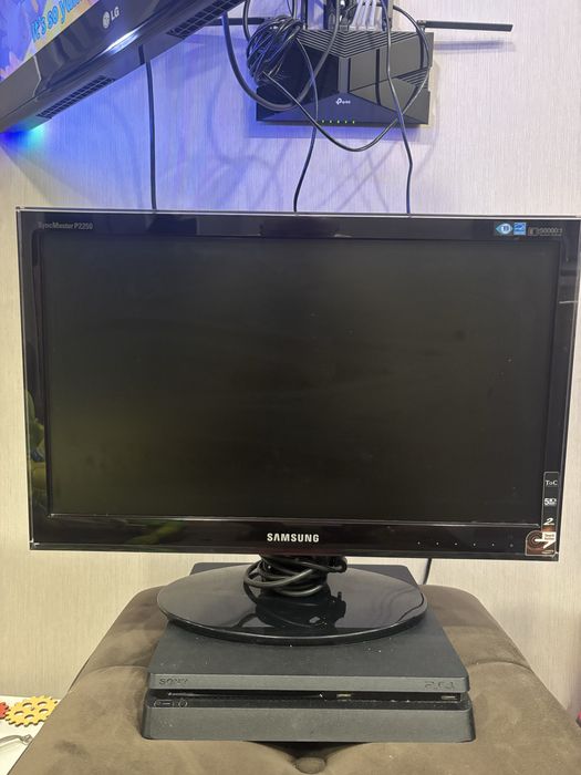 Монитор Samsung SyncMaster P2250 / 21.5"