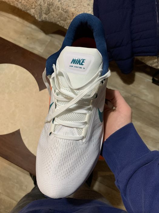 Nike Air Zoom Structure 24