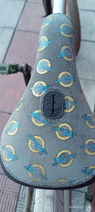 Велосипед BMX в отличном состоянии.