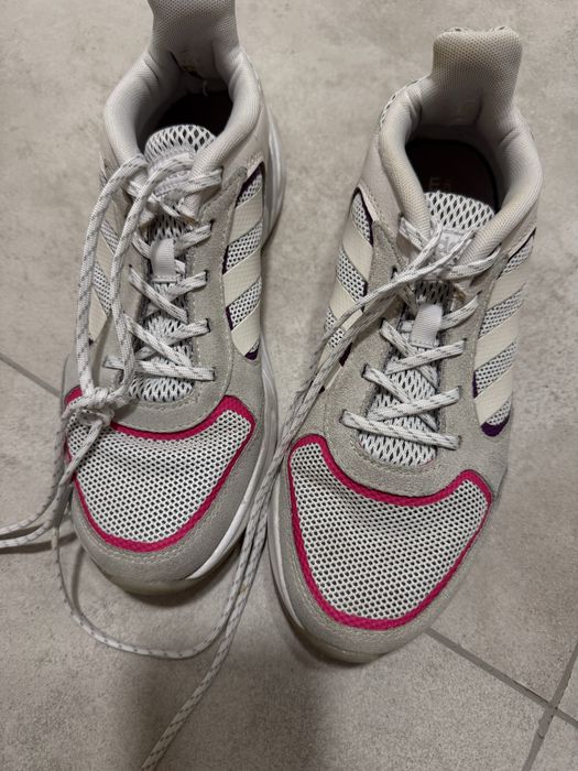 Кросівки Adidas 39 розмір