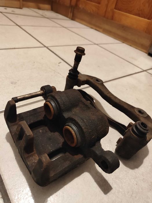 Zaciski hamulcowe Mitsubishi Eclipse GSX 2G 95-99