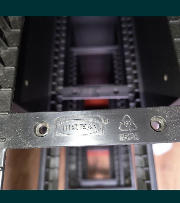 Stojaki na CD marki IKEA