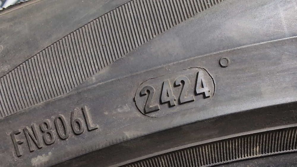 Комплект шин R21 285/40 Pirelli scorpion zero