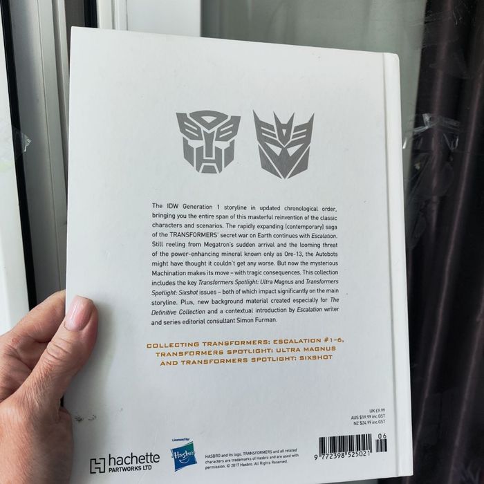 Колекційний Transformers The Definitive G1 Vol 37 Escalation HC