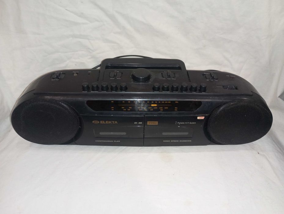 Магнитофон с радиоприемником Elekta EK 205 Japan