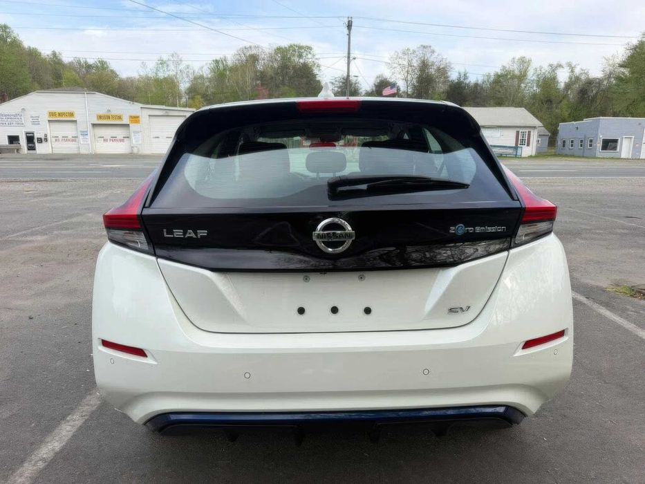 Nissan LEAF S      2021