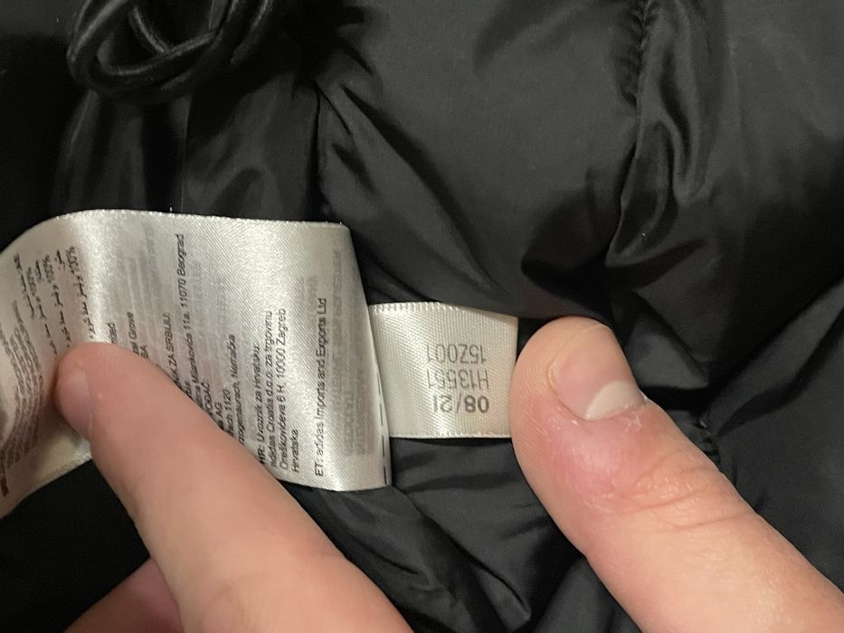 ADIDAS puffer jacket- L