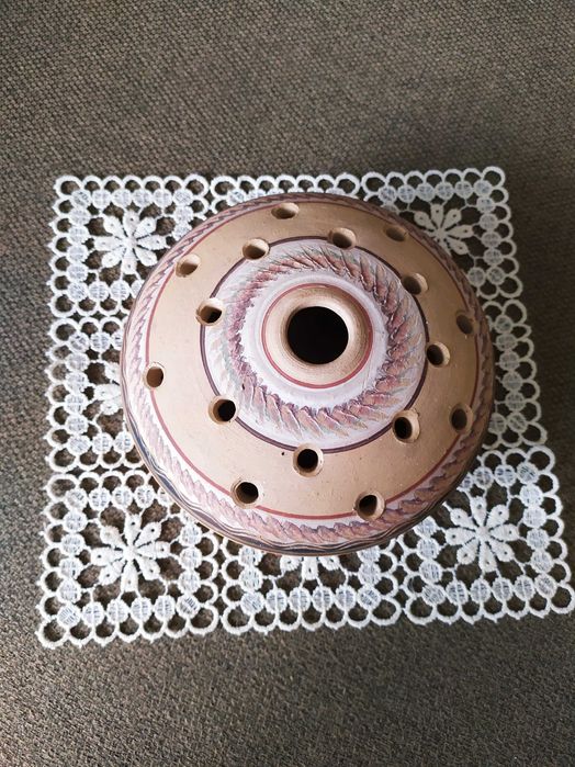 Ikebana ceramiczna, Gliniany wazon do układania kwiatowych bukietów