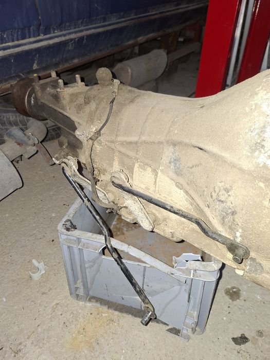 Caixa de velocidades mitsubishi l300 diesel com  5 mudanças