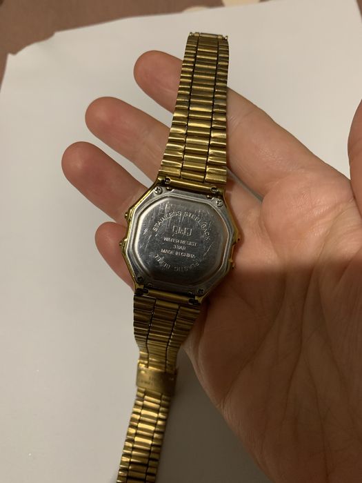 Продам годинник.