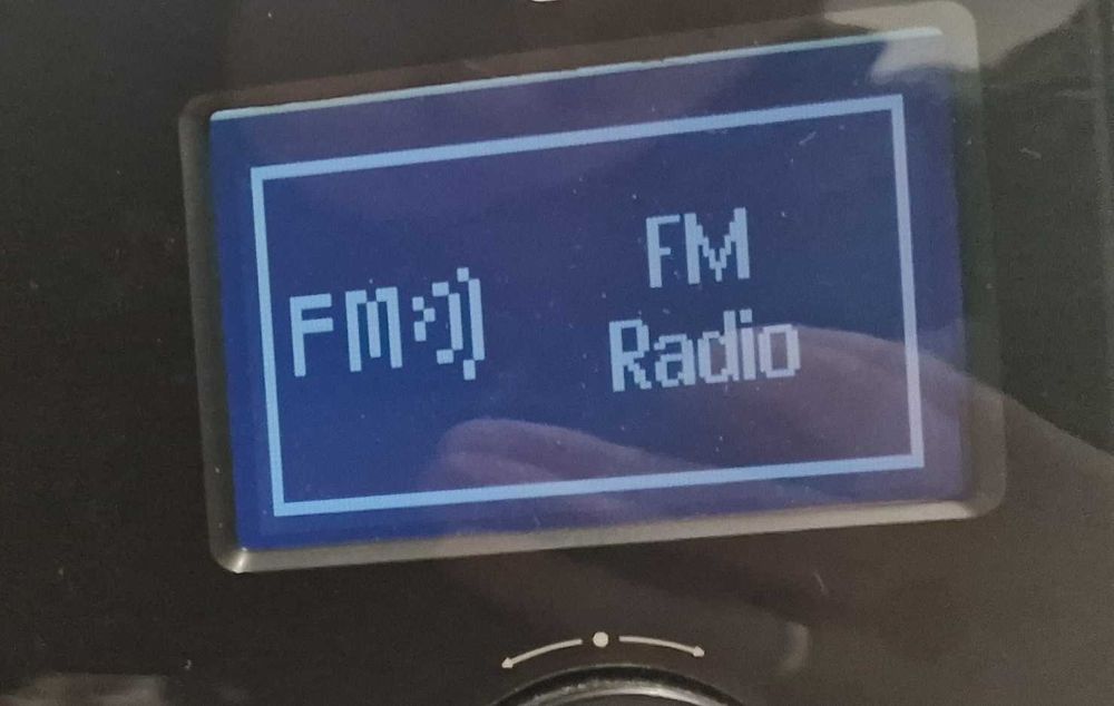 Grundig Cosmopolitan 3F WEB Radio INTERNETOWE