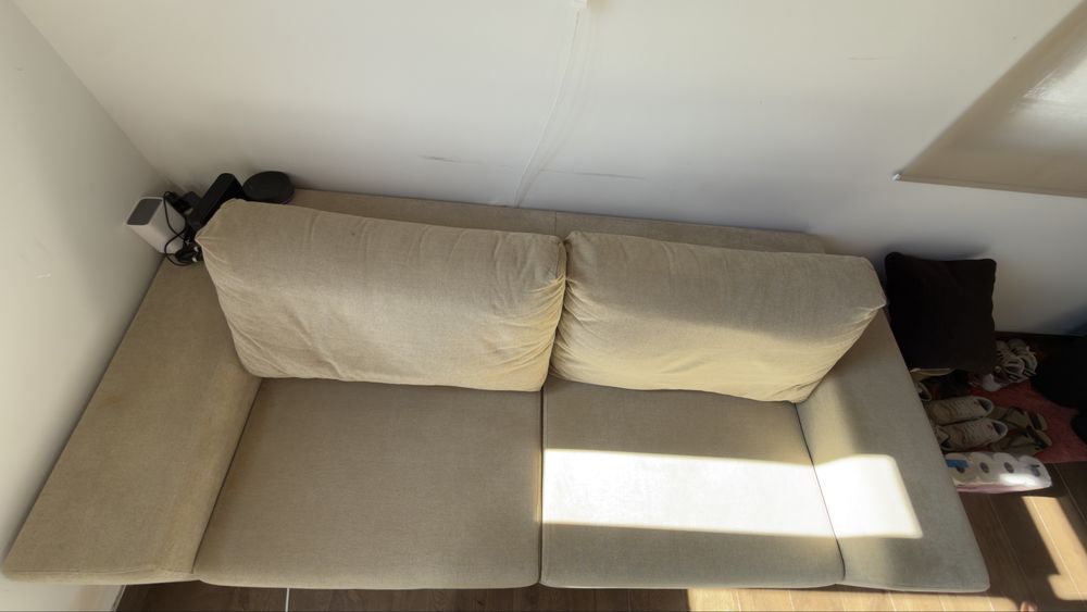 Sofá beje 2 lugares