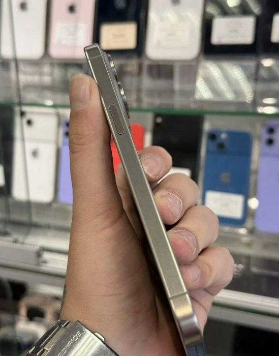 iPhone 15 Pro Max, 512 ГБ, SIM + eSIM