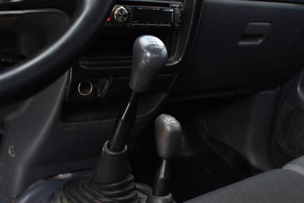 Toyota Hilux Pick Up 2005 рік, 2.8 дизель [Перший внесок від 20%]