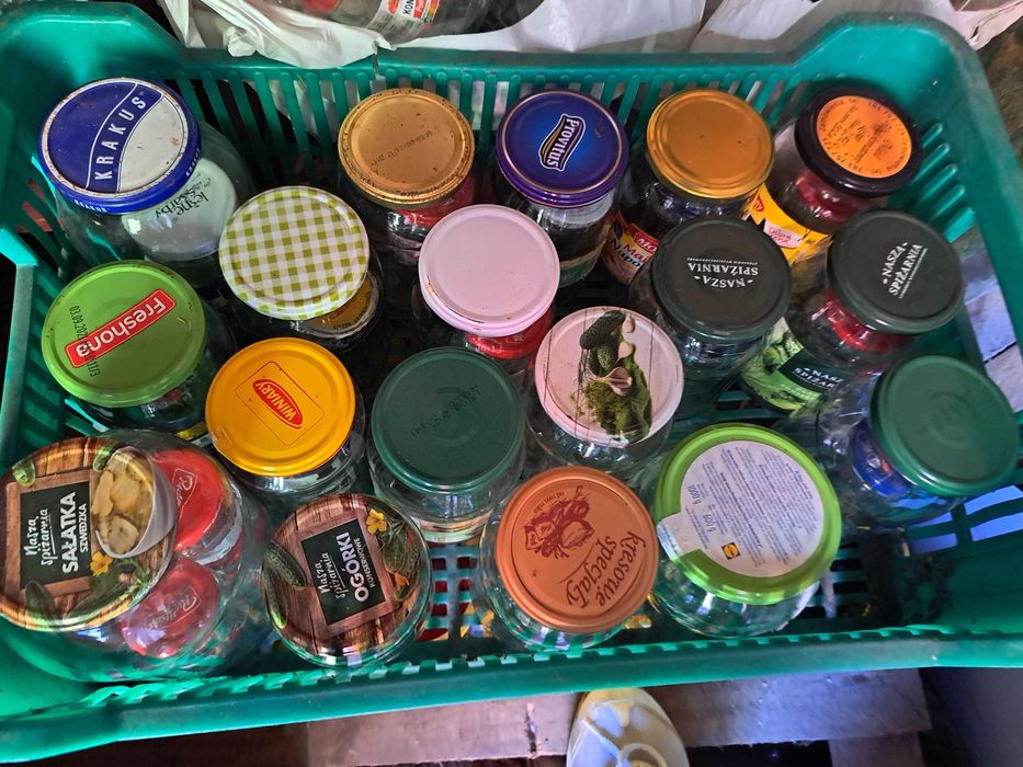 Duze sloiki tzw litrowe z nakretkami