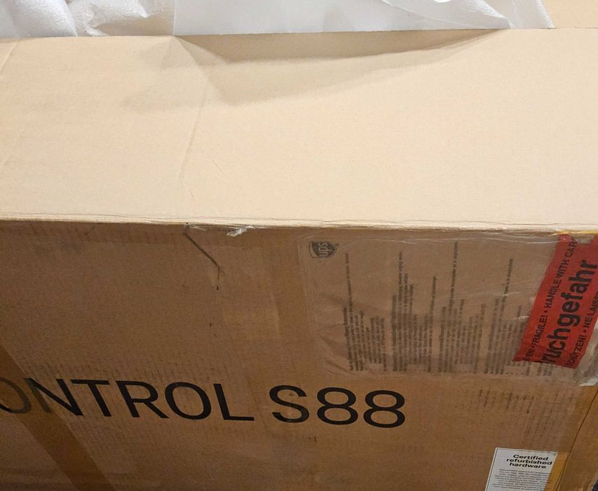Native Instruments Komplete kontrol S88 Mk2 como novo (1 semana) com garantia