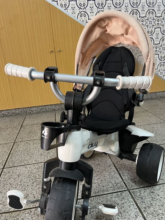 Triciclo de bebe
