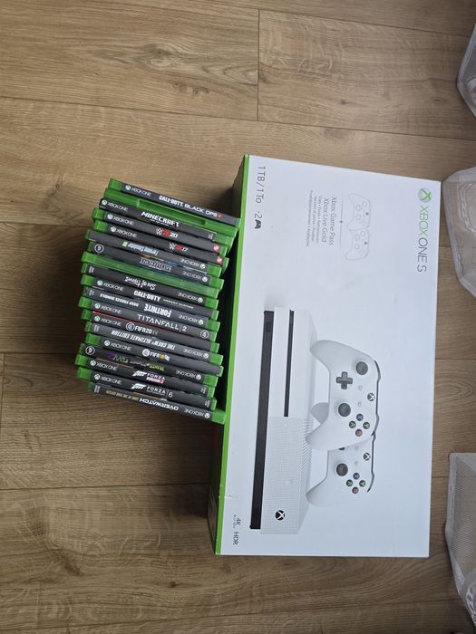 XBOX ONE 1TB  2 PADY 19 Gier.
